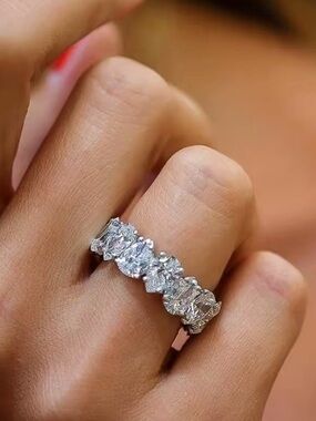 NEW Sparkling Alternating Pear Shape Silver Cubic Zirconia Eternity Ring Size 8